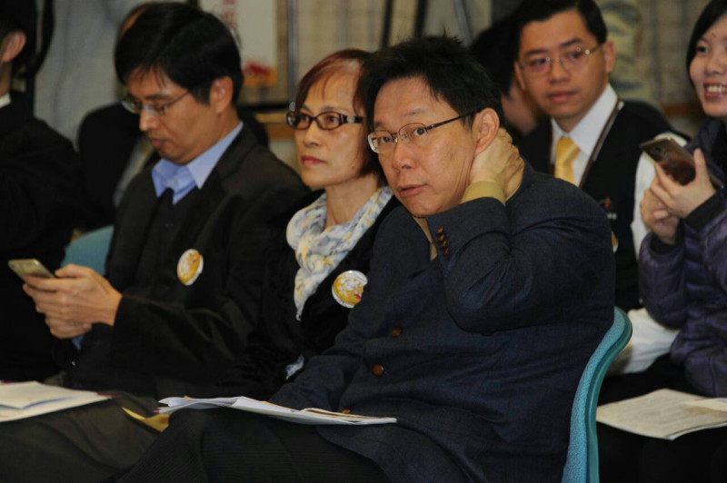 台北市長柯文哲昨天對於大巨蛋工程延宕居然沒有罰則一事氣到血壓上升。對此，柯文哲今(17)天表示，「我覺得合約實在太扯了」！圖：台北市政府提供   