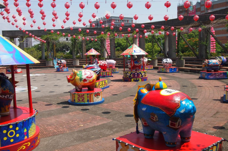 新竹義民祭所舉行的創意神豬比賽，每隻都很可愛。圖片來源：新竹縣文化局提供   