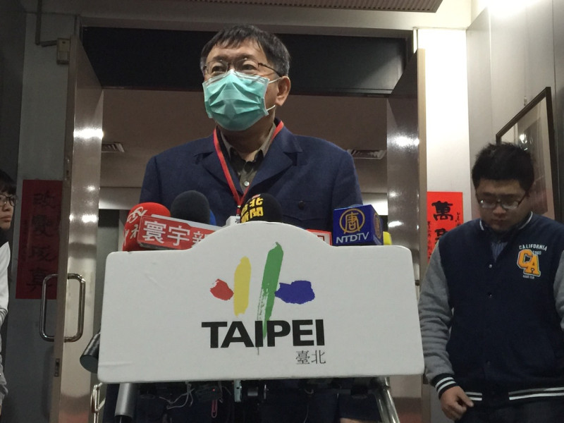 台北市長柯文哲今(25)日上午指出，這個月的重要工作就是將大巨蛋重新體檢，確定安全性沒問題後再來談權利金等事情。圖：劉奕霆/攝   
