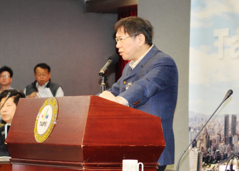 台北市長柯文哲今(3)日上午在市政會議後記者會上受訪。圖：劉奕霆/攝   