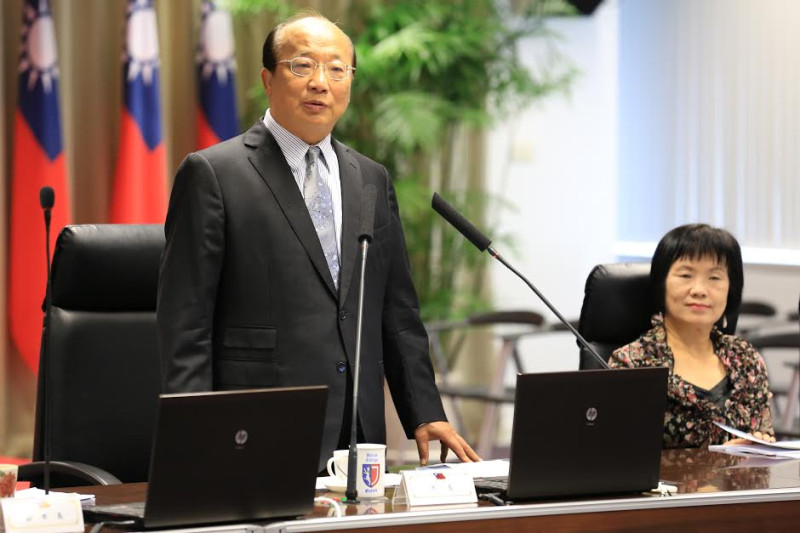 胡志強8日主持市政會議，稱現在的市府團隊是夢幻團隊。圖：翻攝自市府新聞局網站。   