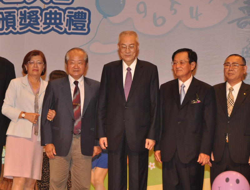 副總統吳敦義今（4）日下午出席在新北市政府舉行的慶祝世界珠算日大會。圖:陳冠廷/攝   