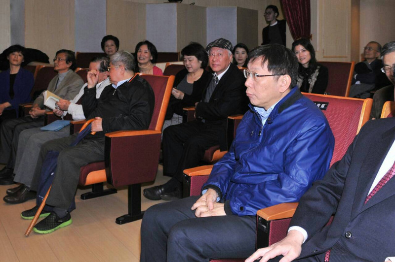 台北市長柯文哲今(10)日出席蔣渭水文化基金會之友聯誼會，並表示有問過魏德聖要不要拍蔣渭水傳記電影。圖：台北市政府提供。   