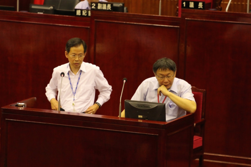 台北市長柯文哲11日下午在台北市議會接受總質詢。圖：劉奕霆/攝   