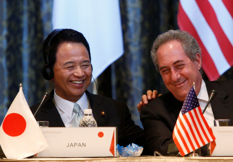 日本跨太平洋戰略經濟夥伴關係協定(TPP)專責擔當大臣甘利明，16日在美國首都華盛頓與美國貿易代表傅洛曼，討論TPP談判協商美日間的協定。圖片來源：達志影像/路透社。   
