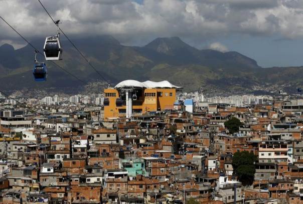 阿根廷的布宜諾斯艾利斯市就湧入大量人口，市內處處可見貧民窟。圖：翻攝Techo組織官網   