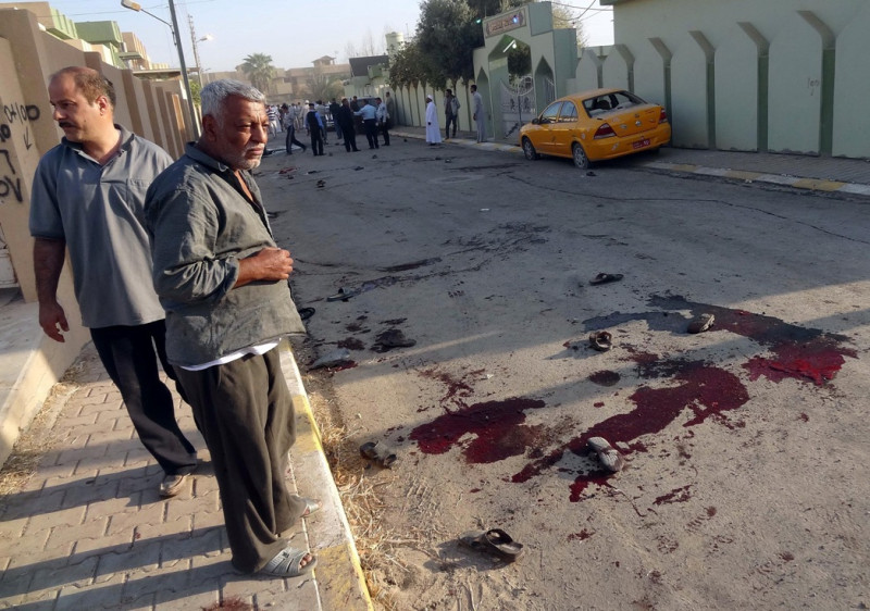 伊拉克週四發生一連串汽車炸彈與自殺炸彈攻擊事件，在伊斯蘭重要的宰牲節假期中至少造成61人死亡。圖片來源：達志影像/美聯社。   