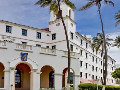 美國總統特勤人員下榻的卡他赫納（Cartagena）的海岸飯店（Hotel Caribe）風光明媚，但捲入白嫖後，卻讓歐巴馬臉面無光。圖片：翻拍自飯店網頁。   