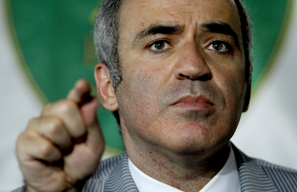 俄羅斯西洋棋大師卡斯帕洛夫（Garry Kasparov）當地時間13日表示，俄羅斯總統普亭(Vladimir Putin) 是個想效法前蘇聯領袖史達林的寡頭政治獨裁者。圖片來源：達志影像/路透社資料照片   