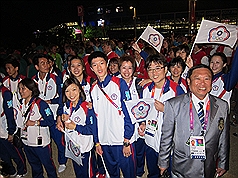 台灣選手參加2012倫敦奧運閉幕式合影。大家辛苦了！圖片來源:中央社。   
