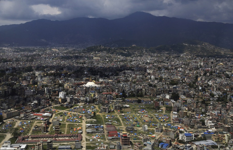 尼泊爾25日發生7.8強震，讓首都加德滿都接近全毀，聯合國蓄勢待發將進行緊急救援。圖片來源：達志影像/美聯社   