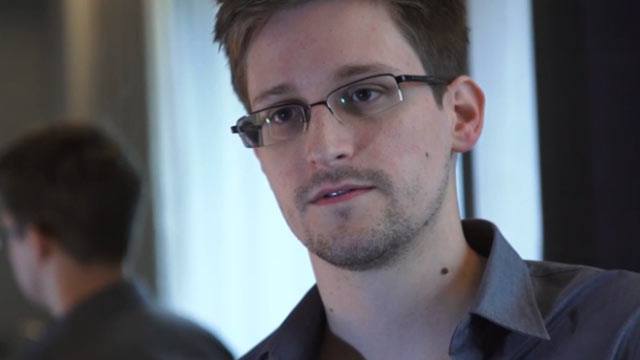 美國CIA前雇員史諾登（Edward Snowden）據傳攜帶了4台筆電資料匿藏在香港。圖：翻拍自網路   
