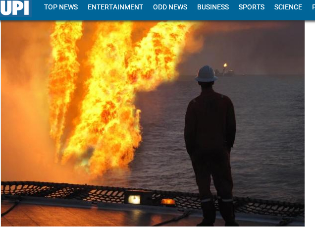 墨西哥Pemex國營石油公司在墨西哥灣一處平台起火，死傷慘重。圖：翻攝UPINEWS   