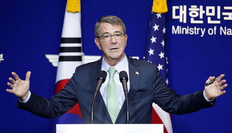 美國國防部長卡特（Ashton Carter）2日與韓國國防部長舉行會談，同意加強共同防衛能力。圖片來源：達志影像/美聯社   
