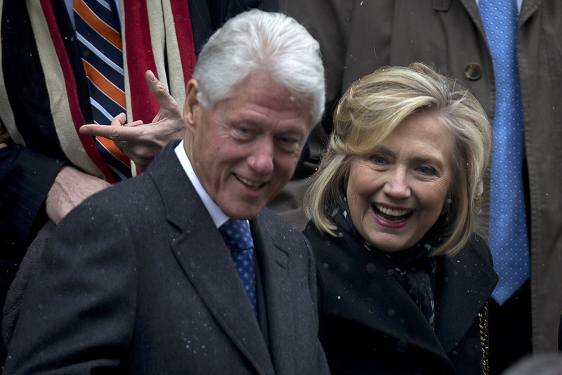 美國前總統柯林頓夫婦。圖片來源：達志影像/路透社資料照片   
