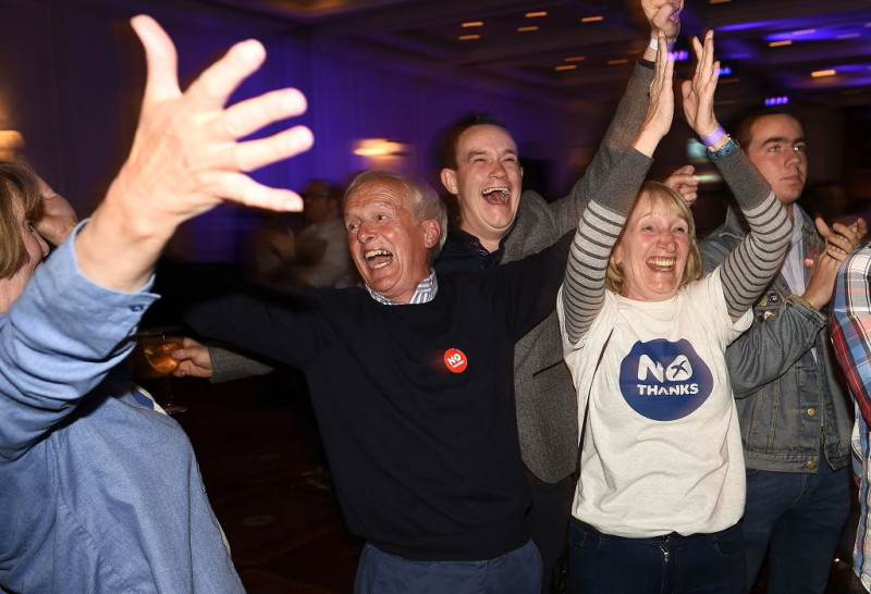 全球關注的蘇格蘭獨立公投，結果於今（19）天出爐，逼近90%的投票率中，反對獨立選票約佔55%獲勝。圖片來源：達志影像/路透社   