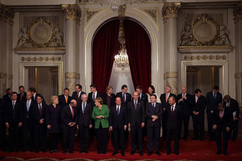 歐洲聯盟(EU)24國國家領袖12日齊聚法國巴黎，針對歐洲青年失業問題進行討論。圖片來源：達志影像/路透社。   