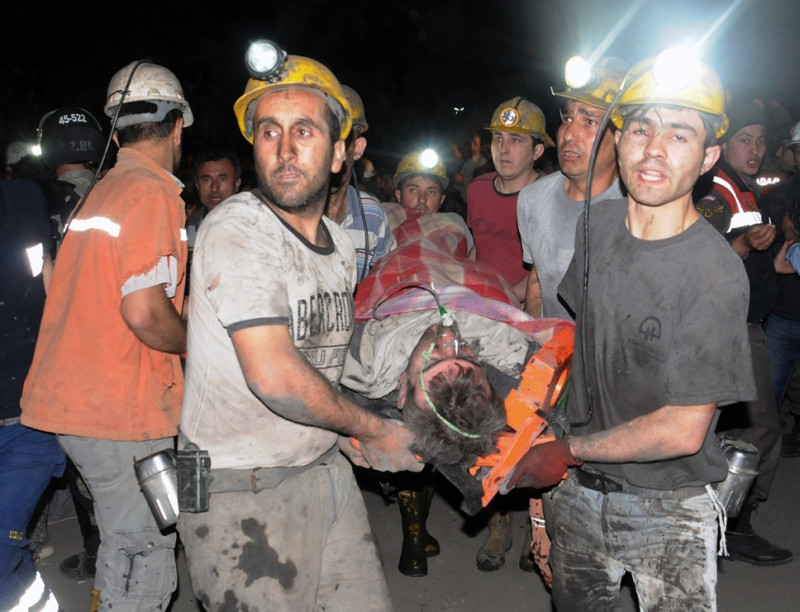 土耳其西部索馬市(Soma)13日發生該國史上最嚴重的礦難，造成至少274人死亡。圖片來源：達志影像/美聯社資料照片   
