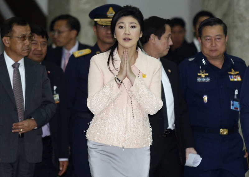 泰國前總理盈拉星期五上午應軍方召見，前往曼谷的一處軍事設施。軍方官員後來對外表示，盈拉已遭到拘押。圖片來源：達志影像/路透社資料照片   