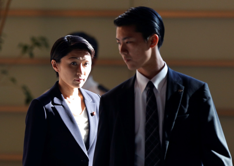 現年40歲的日本經濟產業大臣小淵優子，20日上午向首相安倍晉三遞交辭呈並獲准。圖片來源：達志影像/路透社。   