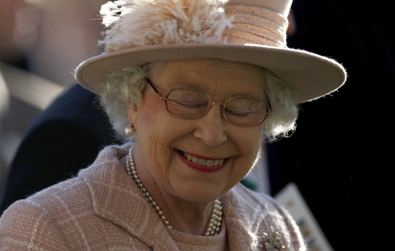 伊麗莎白二世女王是英國歷史上在位最久的君主之一，在英國人民心目中極具親和力。(圖片來源:達志影像/路透社。)   
