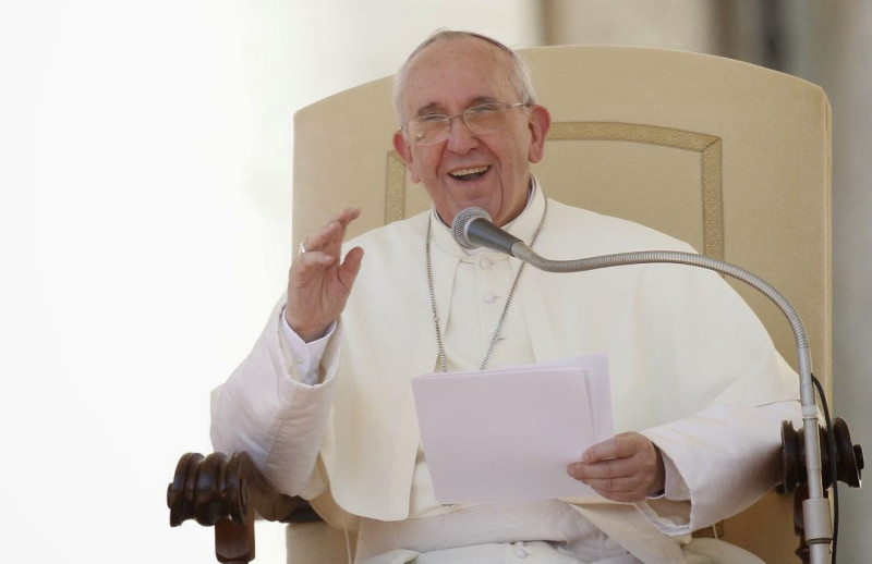 羅馬天主教教宗方濟各（Pope Francis）14日為近來震驚羅馬和梵蒂岡的連串醜聞公開致歉。圖片來源：達志影像/美聯社資料照片   