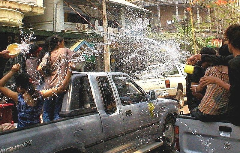 柬埔寨潑水節是僅次於新年的節慶活動。圖：翻攝維基網站   