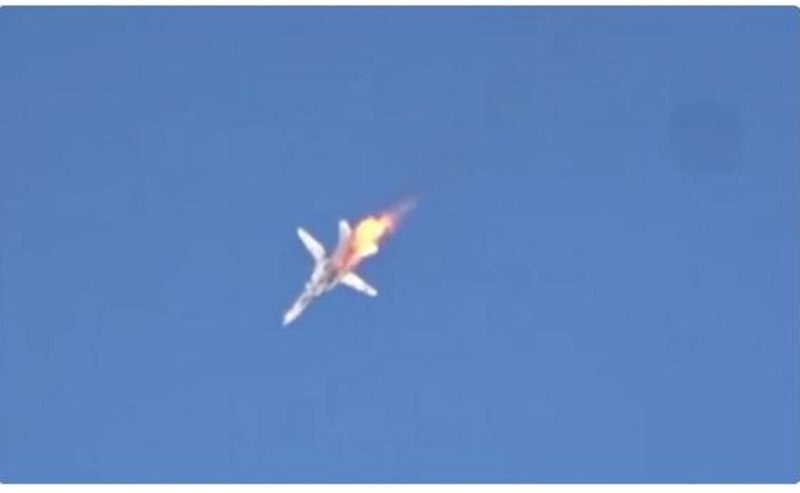 俄羅斯飛機遭到土耳其擊落，北約秘書長及美、法兩國總統，呼籲雙方應該冷靜，避免情勢升級。圖：翻攝自今日俄羅斯推特。   