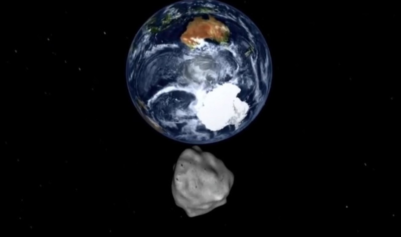 自稱預言家的羅德里格斯宣稱，一顆巨大小行星將撞上地球，人類將在今年9月毀滅。美國國家航空暨太空總署出面闢謠，表示「沒這回事」。圖：翻攝網路。   