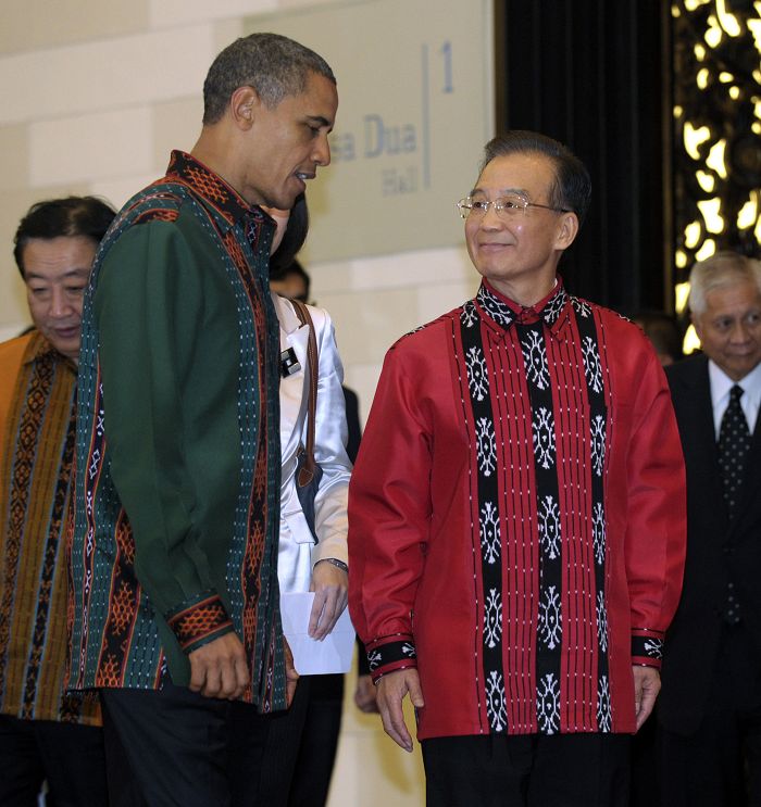 美國總統歐巴馬與中國國務院總理溫家寶日前在印尼峇里島參加東亞峰會。圖片來源：達志影像/美聯社。   