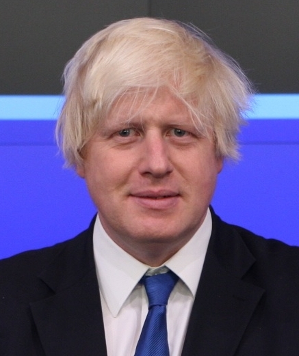 倫敦市長強森(Boris Johnson)近日決定為警方購買3台鎮暴噴水車，他在接受電台採訪時宣布，願意充當人體試驗品證明噴水車的安全。圖：翻攝自WIKI。   