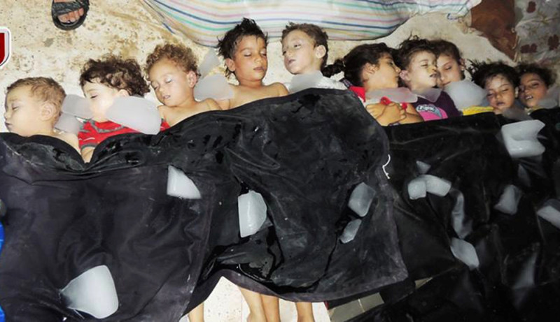 圖為上週遭受化學毒氣攻擊罹難的兒童。圖片來源：達志影像/美聯社。   