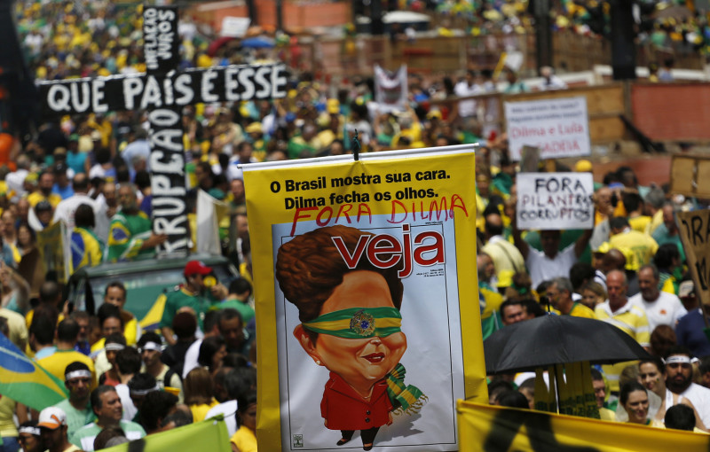巴西全國近百萬人上街，要求彈劾總統羅塞芙。圖片來源：達志影像/路透社   