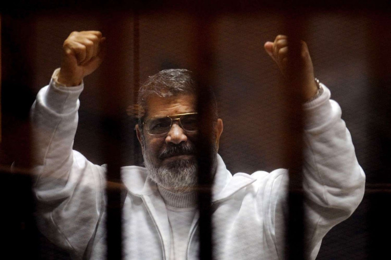 埃及前總統穆西遭軍方罷黜下台後，支持者也陸續被捕，現在更傳出多達452人遭判3~25年徒刑。圖片來源：達志影像/美聯社資料照片   