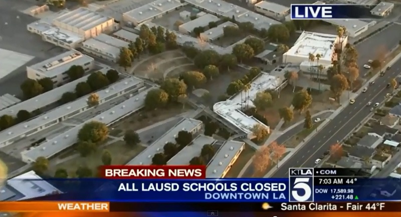 美國洛杉磯聯合學區（LAUSD）因收到炸彈威脅，所有學校15日早上都緊急關閉。圖：翻攝CNN電視畫面   
