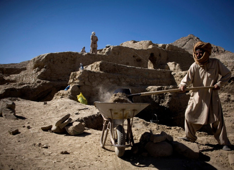 阿富汗礦業部26日表示，中國投資方組成的財團要求重新評估與阿富汗簽訂高達30億美元的銅礦開採協定。圖片來源：達志影像/美聯社。   