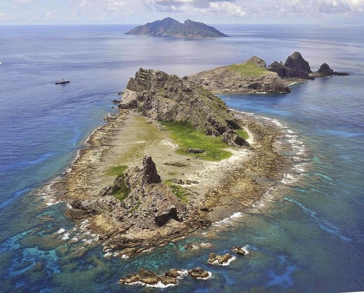 日本防衛省31日尋求連續第4年提高年度軍事預算，以構築和擴大東海偏遠島鏈的防禦工事，這個島鏈接近中國宣稱擁有主權的釣魚台列嶼。圖片來源：達志影像/路透社資料照片   