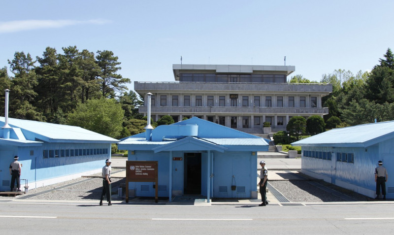 韓國統一部部長柳吉在29提議，與朝鮮方面在下個月舉行高層會談，討論雙方都關切的議題。圖為板門店。圖片來源：達志影像/路透社資料照片   