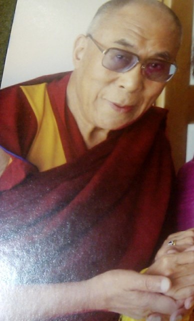 西藏精神領袖達賴喇嘛的發言人9日表示，達賴喇嘛不會前往南非，參加南非前總統曼德拉的追悼會。圖片來源：翻攝自達賴喇嘛西藏宗教基金會年曆   