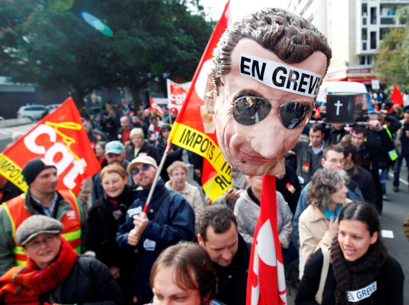 法國的抗議退休新制大罷工已演變為一場全國能源危機，總統沙柯吉成為抗議的首要目標。圖片來源:達志影像/路透社   