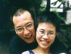 中國《零八憲章》起草人、目前遭中國囚禁的異議人士劉曉波，獲得2010年諾貝爾和平獎。圖片來源：翻攝自國際特赦組織香港分會網站。   