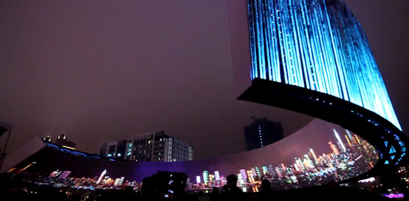 Architizer A+ Awards全球建築評比獲獎名單日前出爐，2013年台灣新竹燈會「永續之環」一舉抱走評審與大眾雙料大獎。圖：翻攝網路   