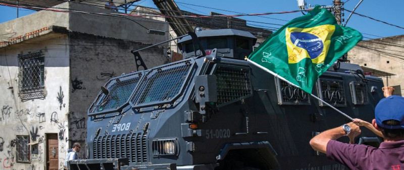 國際特赦組織指出，巴西警方經常在嫌犯已投降或受傷的情況下，仍違法開槍射殺。圖：翻攝自國際特赦組織官網   