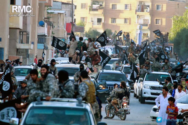 伊斯蘭國武裝份子橫行，四處挑起恐怖攻擊。圖：翻攝網路   