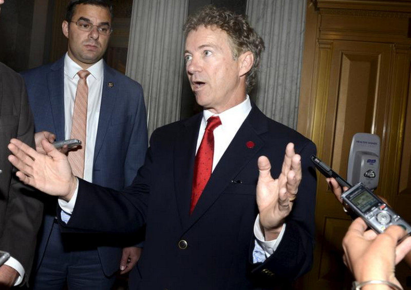 美國總統參選人、共和黨參議員蘭德•保羅(Rand Paul)在參議員成功阻止延長《愛國者法》的表決，不過此舉引來部分參議員不滿，認為保羅為了選上總統，危害國家安全。圖片來源：達志影像/路透社   