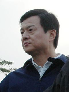 周錫瑋宣佈退選新北市長，並力挺朱立倫。圖片來源：中央社   