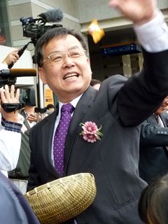 賴峰偉今日表態投入大高雄市長選舉。圖片來源:中央社   