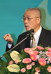 行政院長吳敦義希望中國別再刻意干預、阻擾台灣合理的國際空間。圖片來源：中央社   