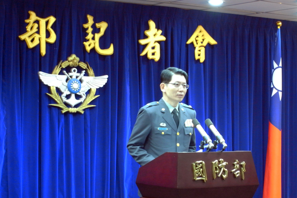 針對海軍大氣海洋局前政戰處長張祉鑫中校涉洩密案，國防部今（30）日表示，該案已交由軍事檢察官進行深入調查，全案待偵查終結後，將依案情輕重發給檢舉人最高300萬元的獎金。圖片來源：新頭殼資料照片   