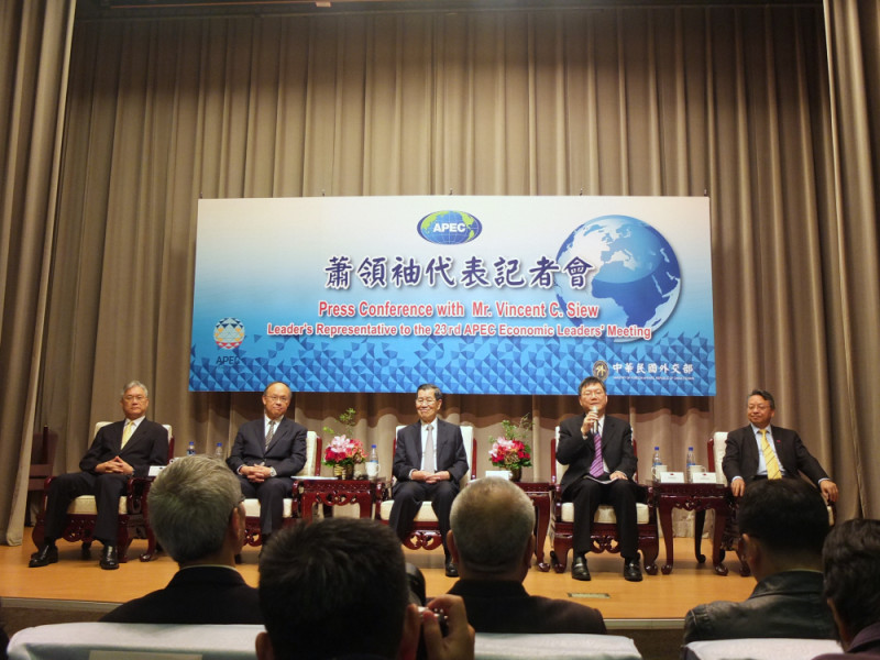 蕭萬長辦公室主任王玲惠12日證實，前副總統蕭萬長在APEC領袖會議期間，由於時間的關係，將不會與習近平舉行正式會談。圖：新頭殼資料照片   
